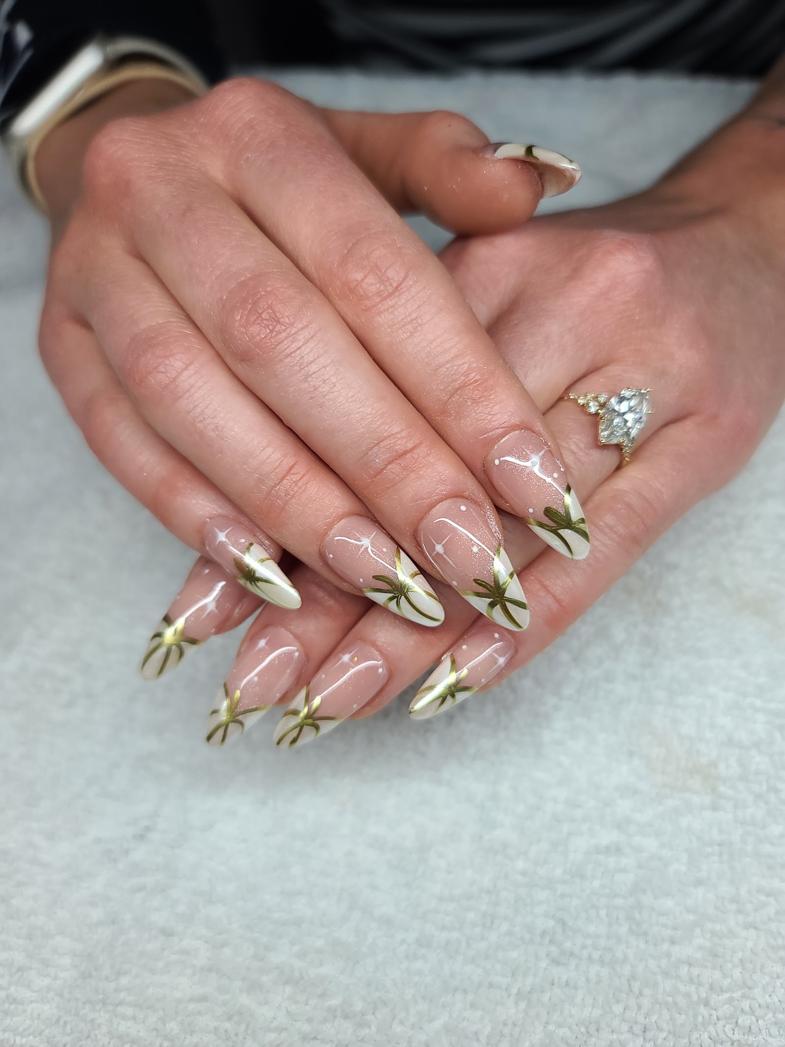 PozhVibe Beauty Studio nail photo 1