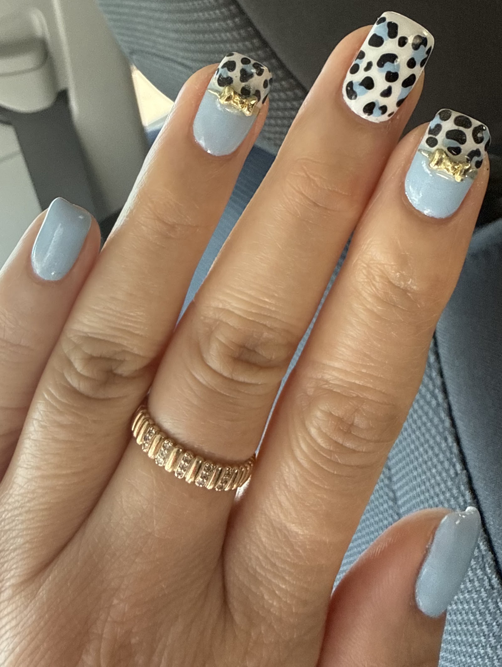 PozhVibe Beauty Studio nail photo 3
